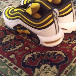 Mens shoes